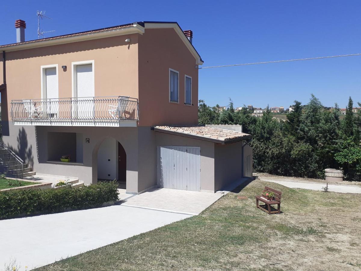Villa Nonno Nicola Монтенеро-ди-Бизачча Экстерьер фото