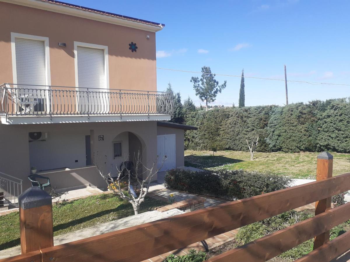 Villa Nonno Nicola Монтенеро-ди-Бизачча Экстерьер фото